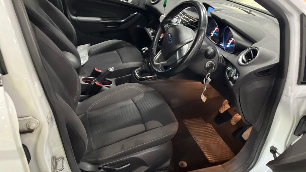 Used Ford Fiesta 2013 for sale - 77940238: Photo 9