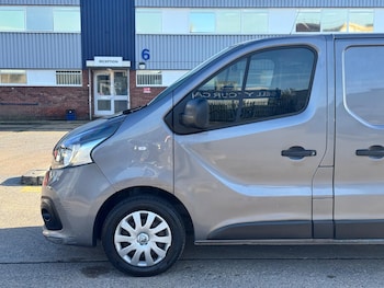 Used Renault Trafic 2017 for sale - 77512285: Photo