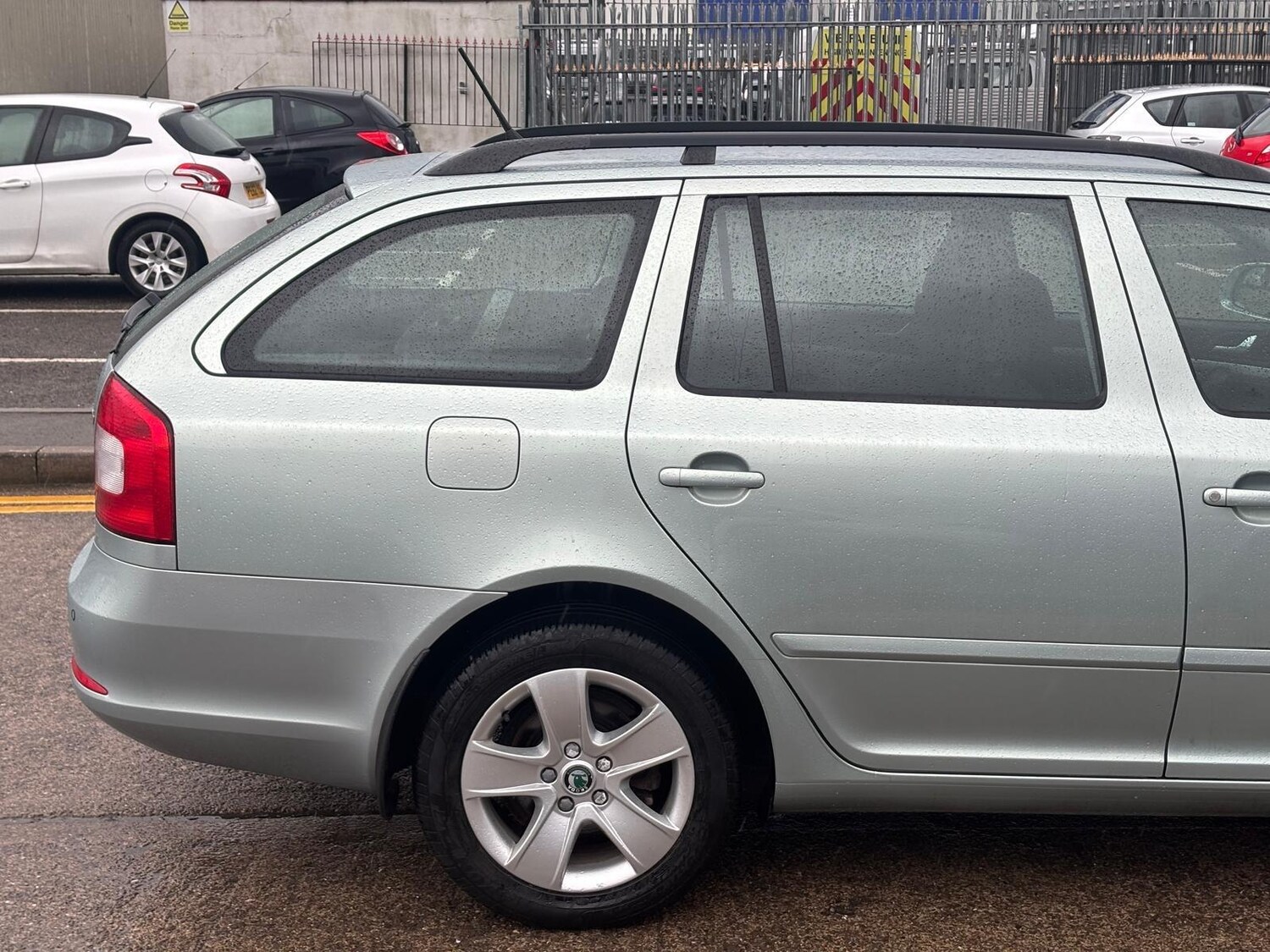 Used Skoda Octavia 2011 for sale - 77512290: Photo 28