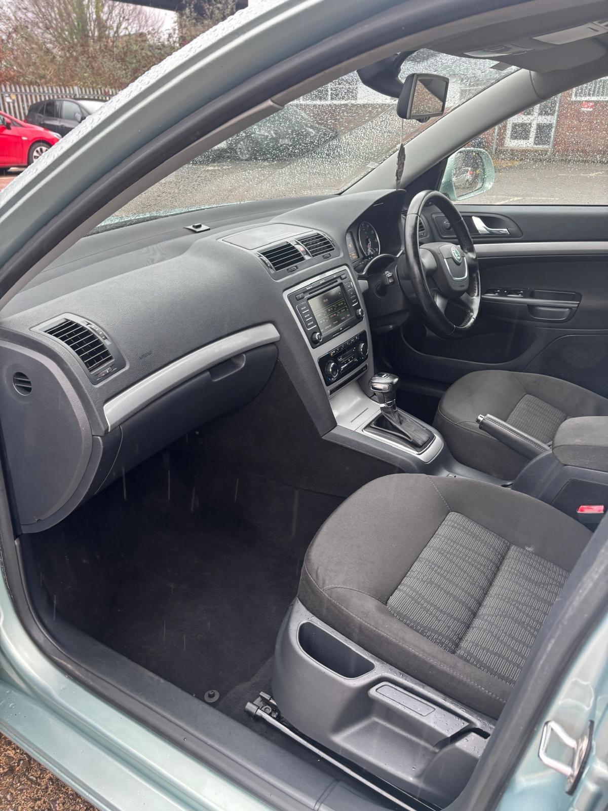 Used Skoda Octavia 2011 for sale - 77512290: Photo 35