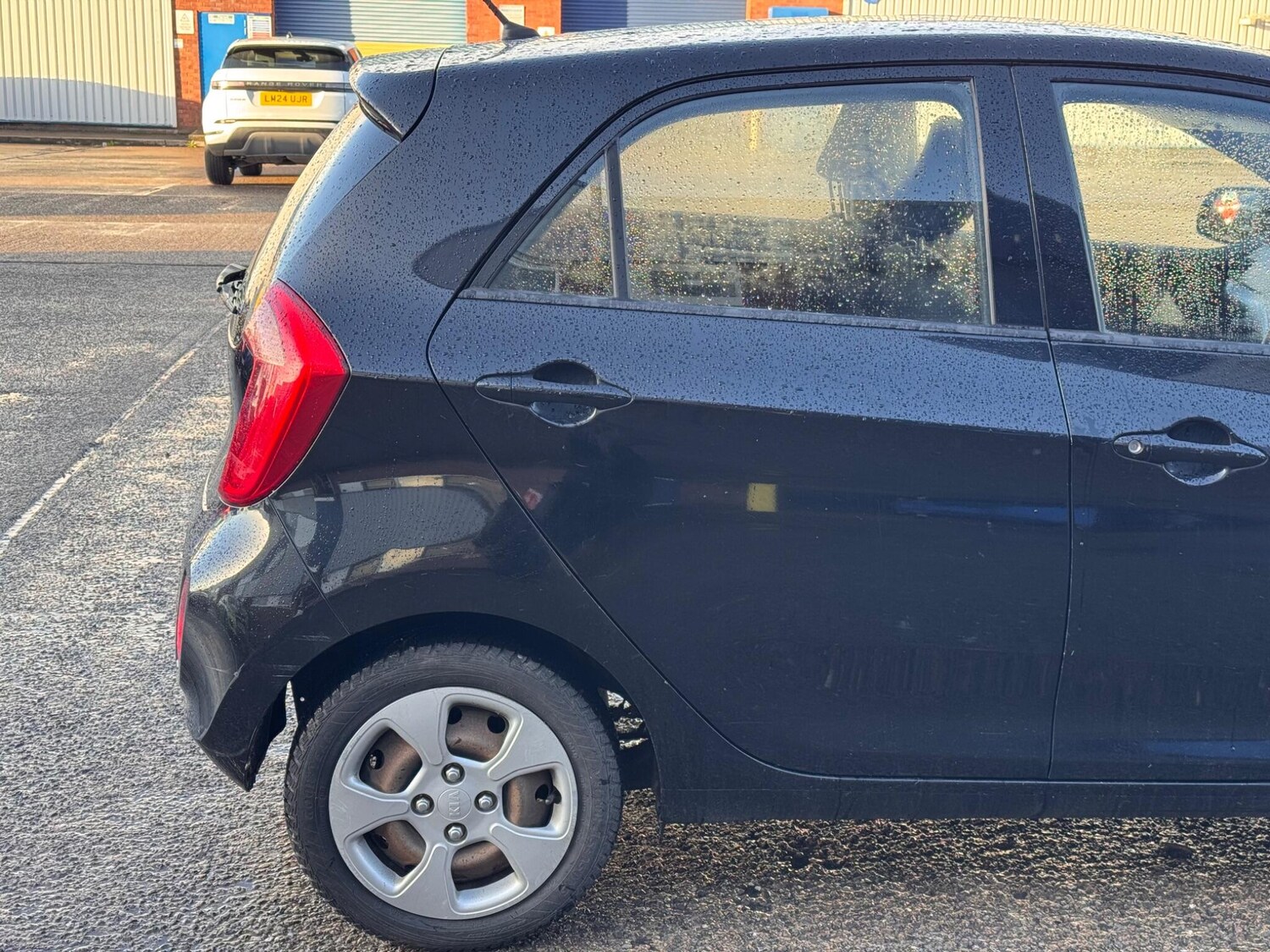 Used Kia Picanto 2011 for sale - 77710779: Photo 39