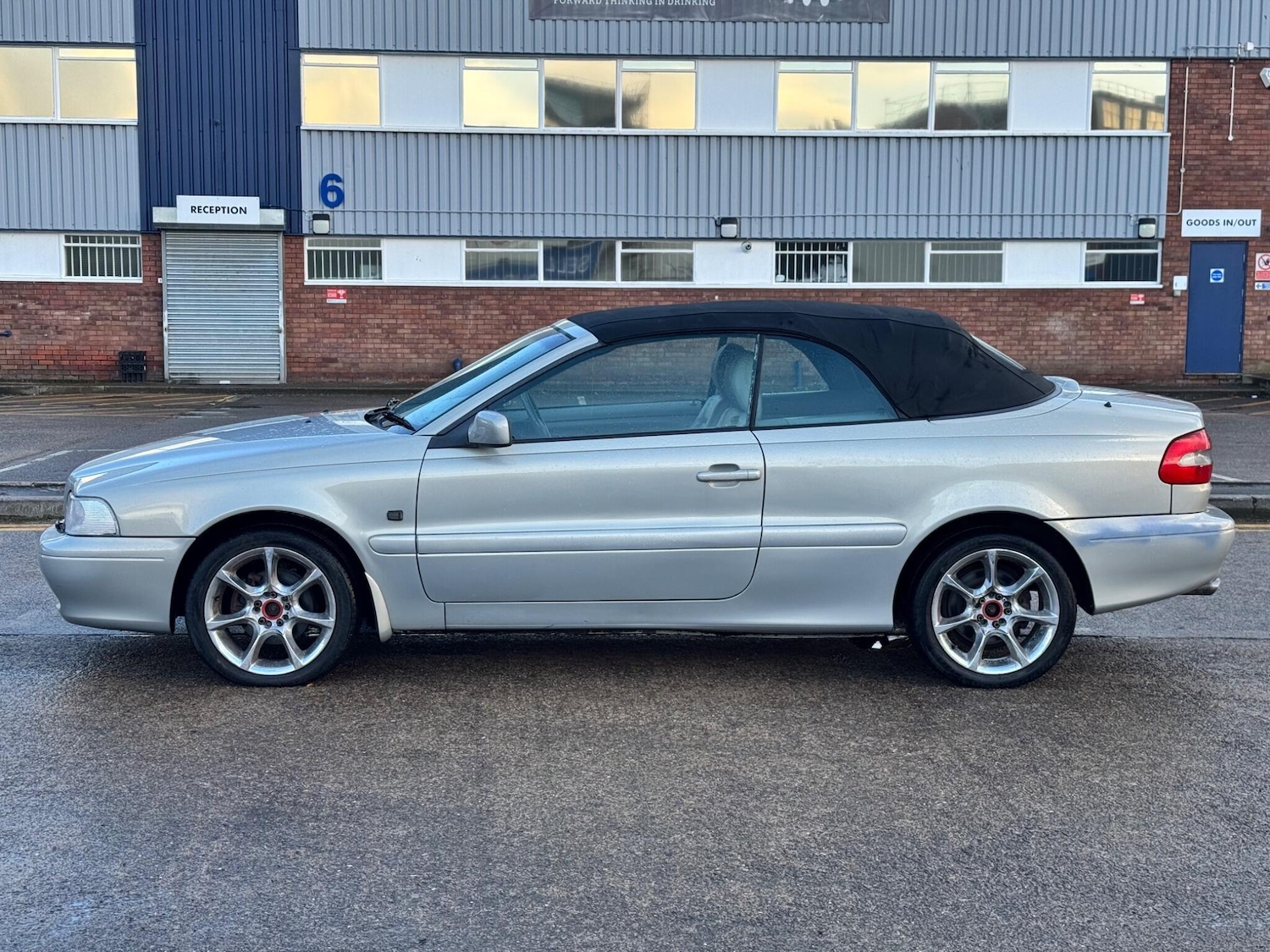 Used Volvo C70 2002 for sale - 77892140: Photo 10