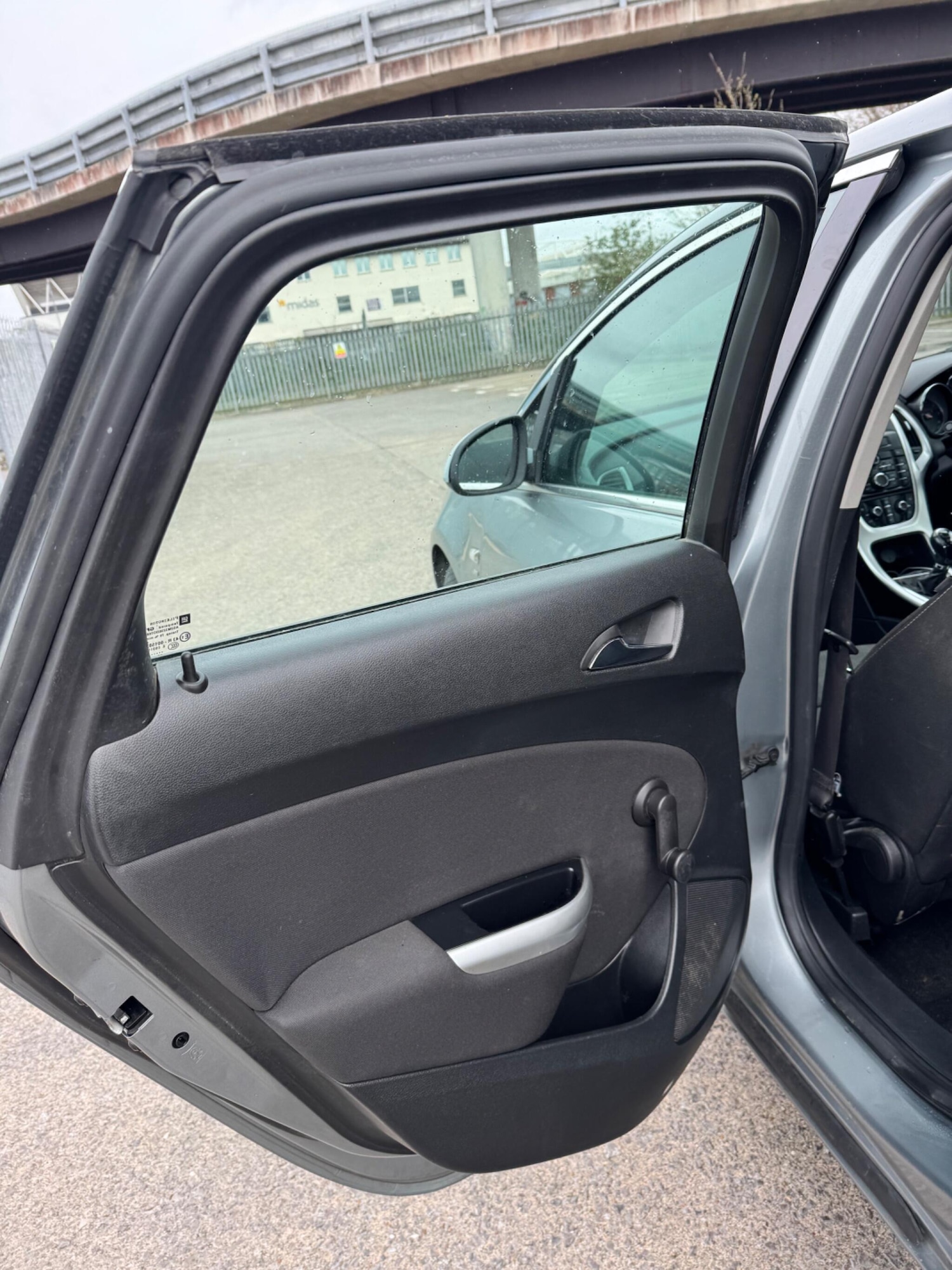 Used Vauxhall Astra 2012 for sale - 78071871: Photo 28