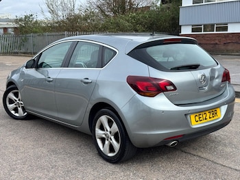 Used Vauxhall Astra 2012 for sale - 78071871: Photo