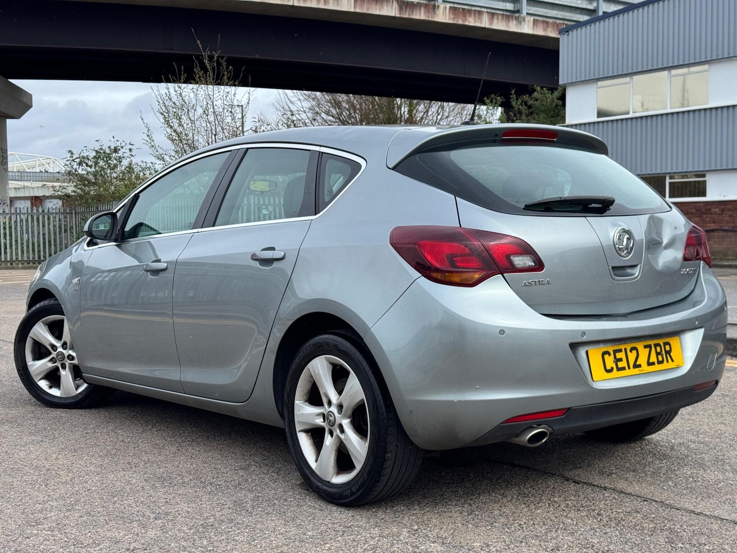Used Vauxhall Astra 2012 for sale - 78071871: Photo 8