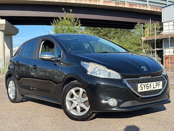 Used Peugeot 208 2014 for sale - 78946854: Photo