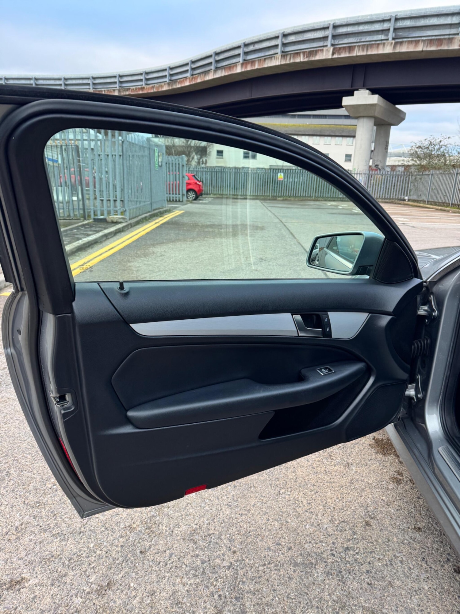 Used Mercedes-Benz C Class 2012 for sale - 77624923: Photo 29