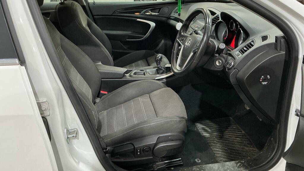 Used Vauxhall Insignia 2012 for sale - 77940618: Photo 9
