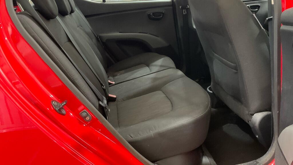 Used Hyundai i10 2011 for sale - 78047628: Photo 8