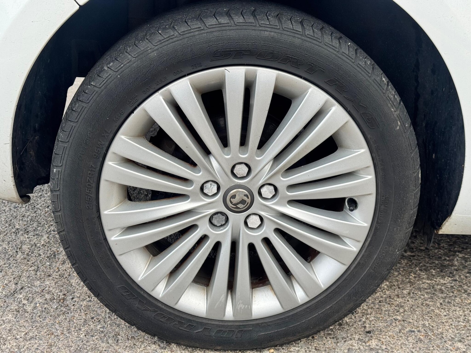 Used Vauxhall Astra 2013 for sale - 77926259: Photo 29