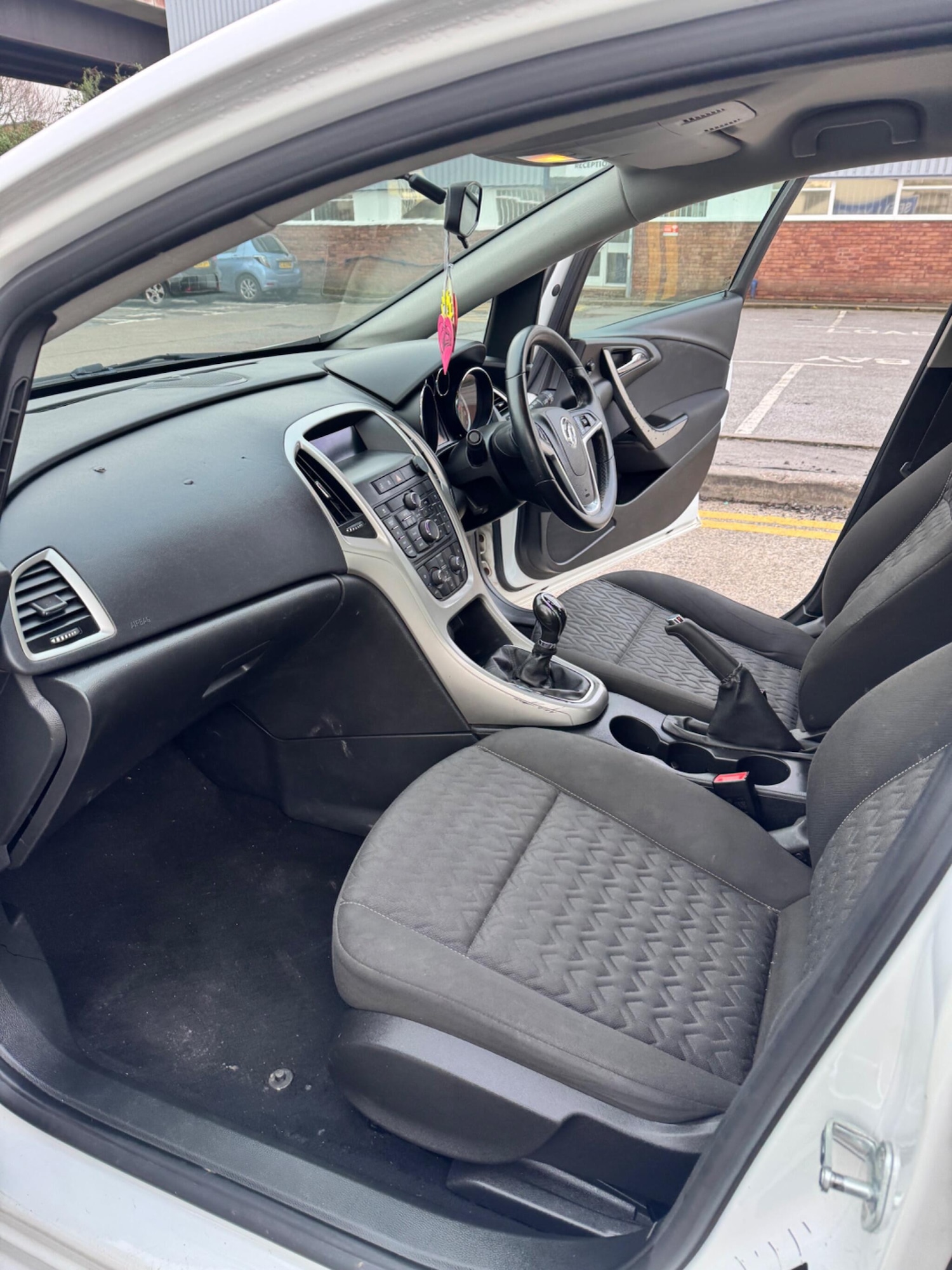 Used Vauxhall Astra 2013 for sale - 77926259: Photo 33