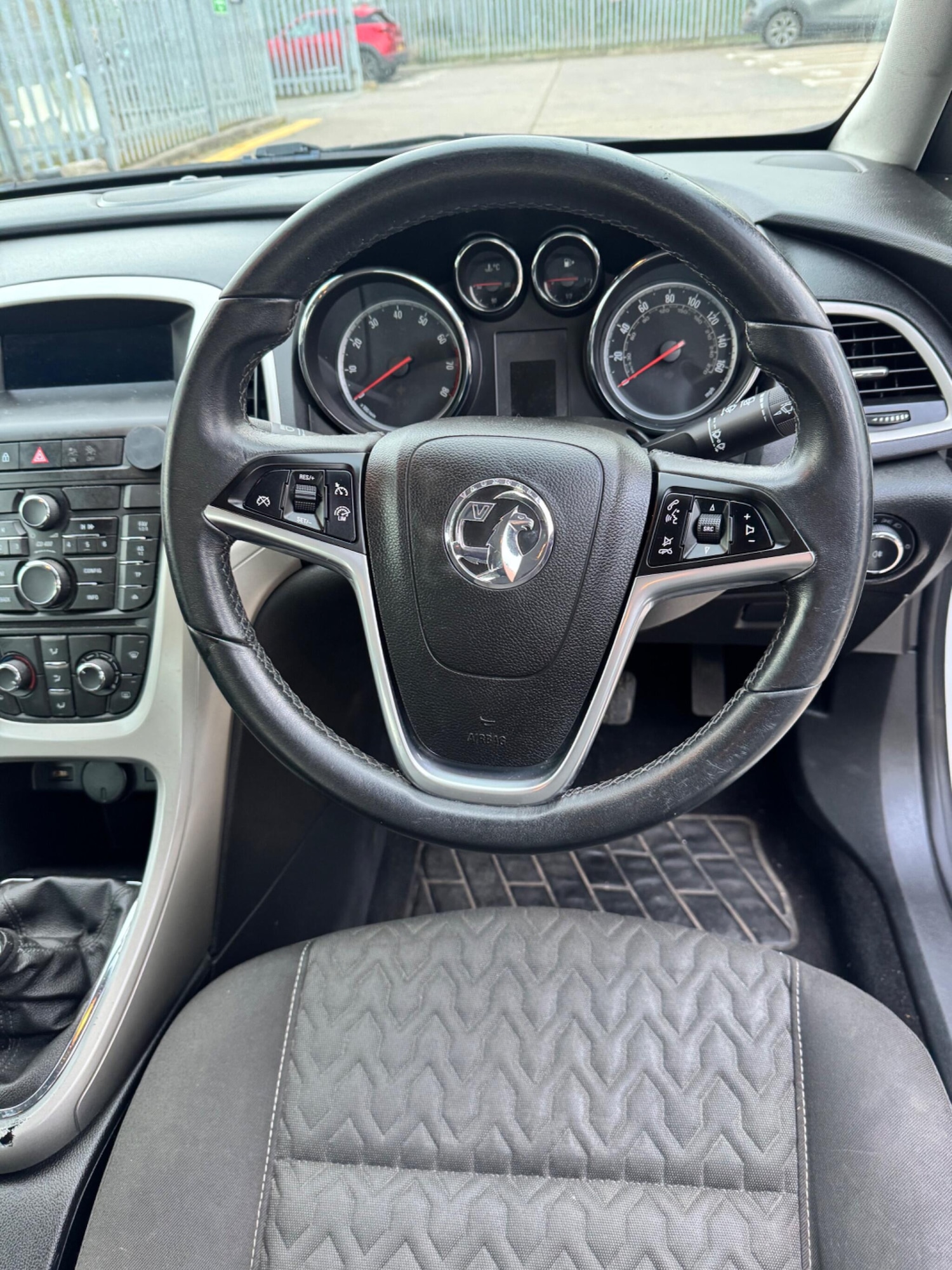 Used Vauxhall Astra 2013 for sale - 77926259: Photo 34