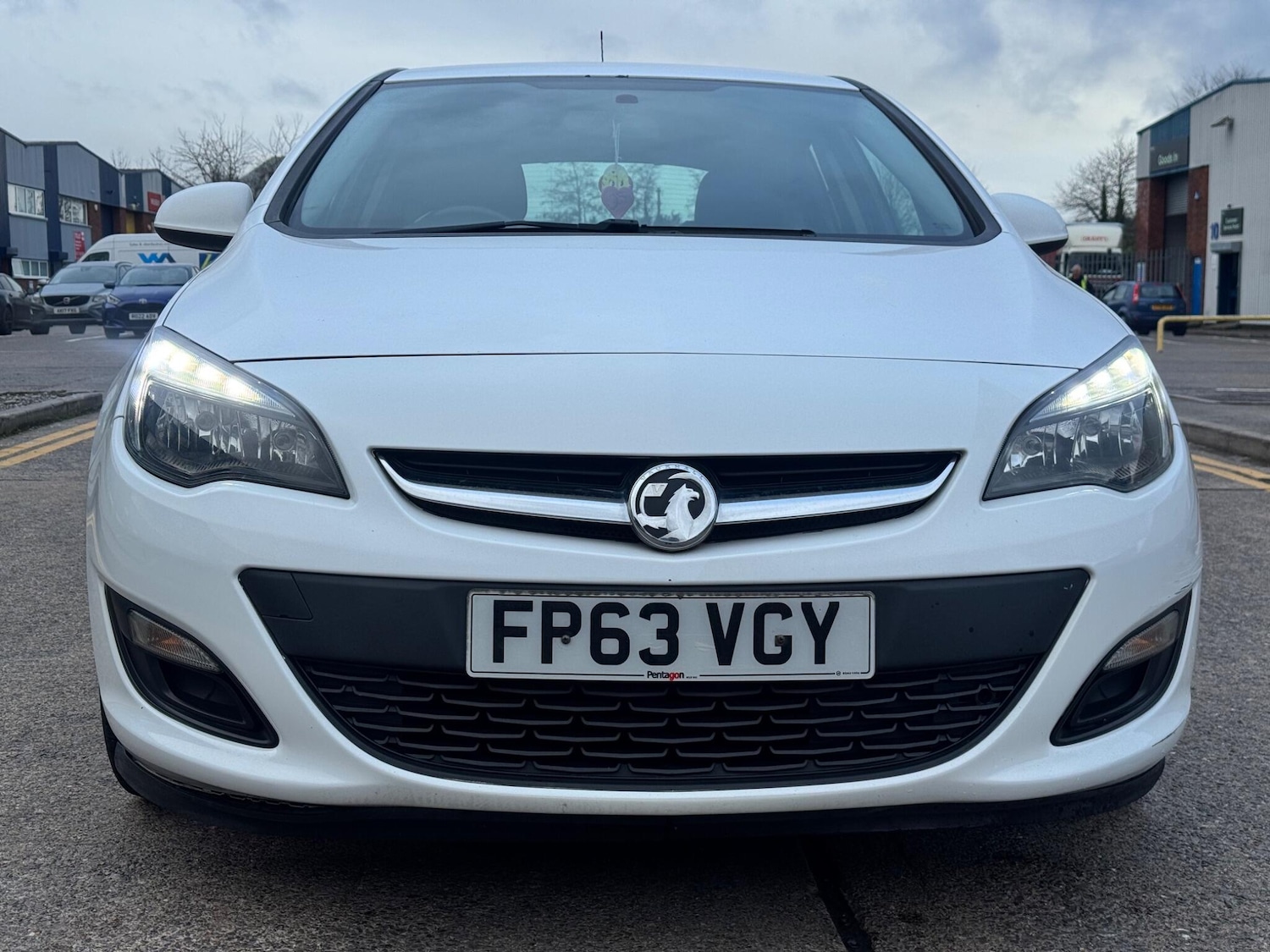 Used Vauxhall Astra 2013 for sale - 77926259: Photo 5