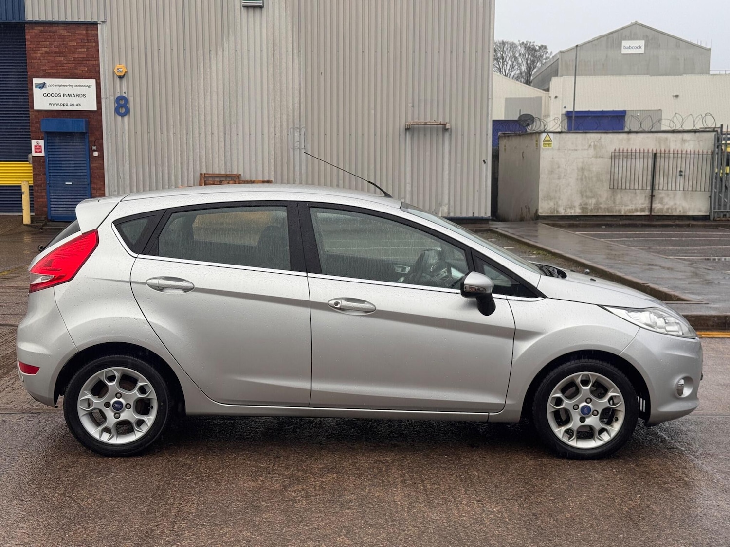 Used Ford Fiesta 2011 for sale - 77512280: Photo 3