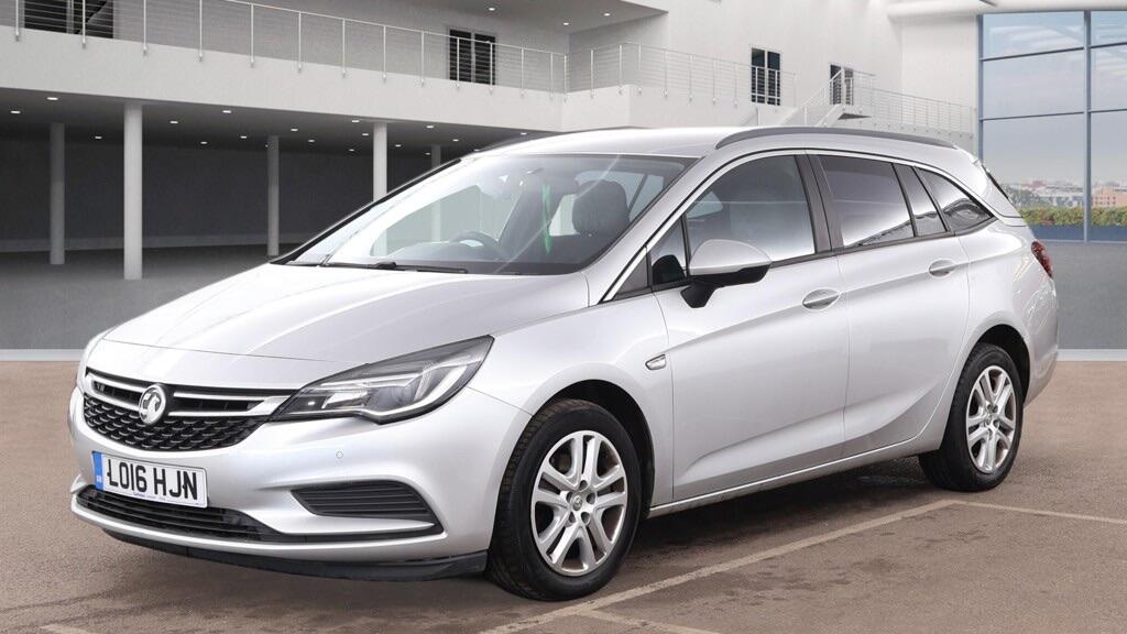 Used Vauxhall Astra 2016 for sale - 77939623: Photo 2