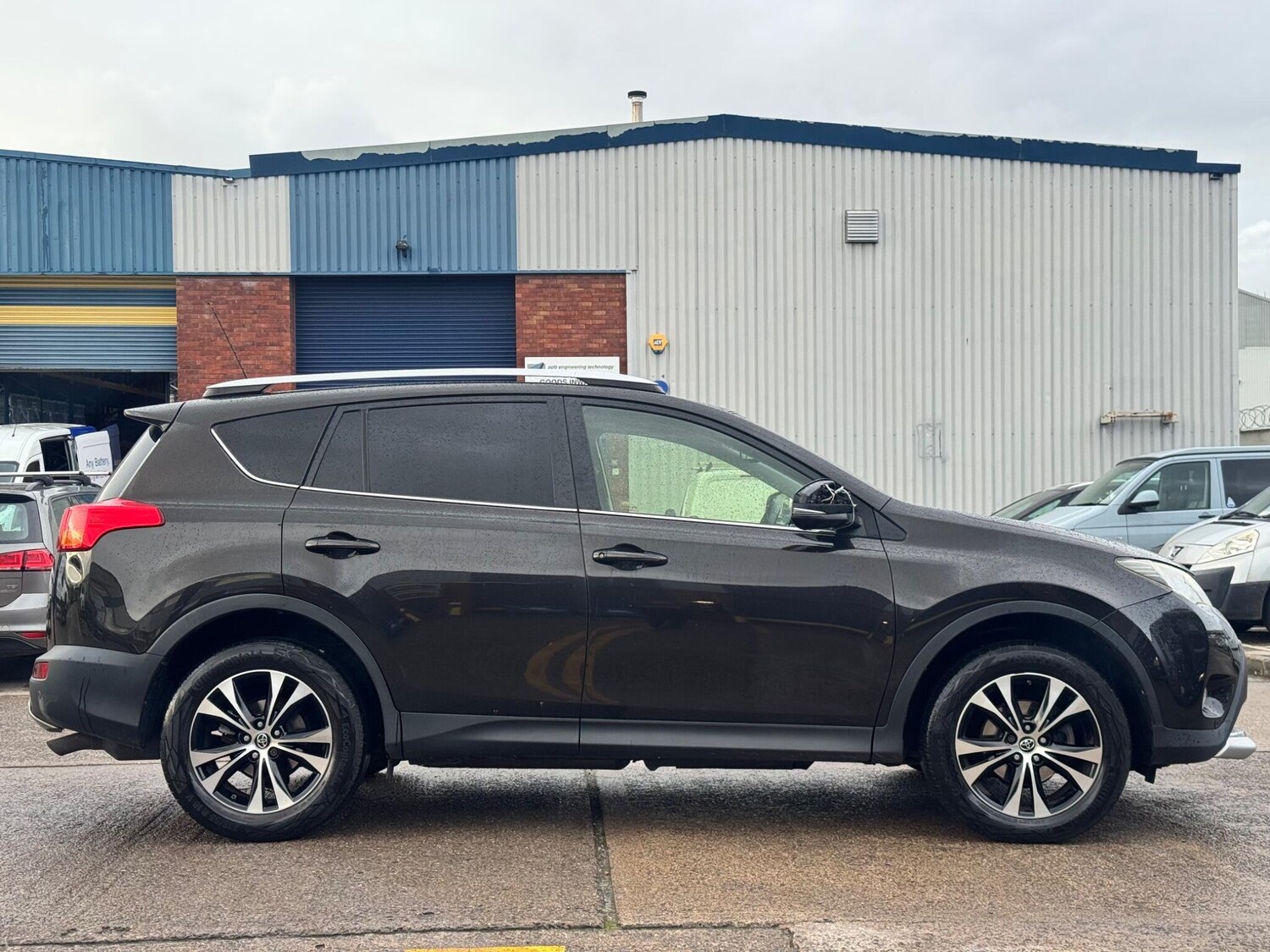 Used Toyota RAV4 2015 for sale - 77575030: Photo 15