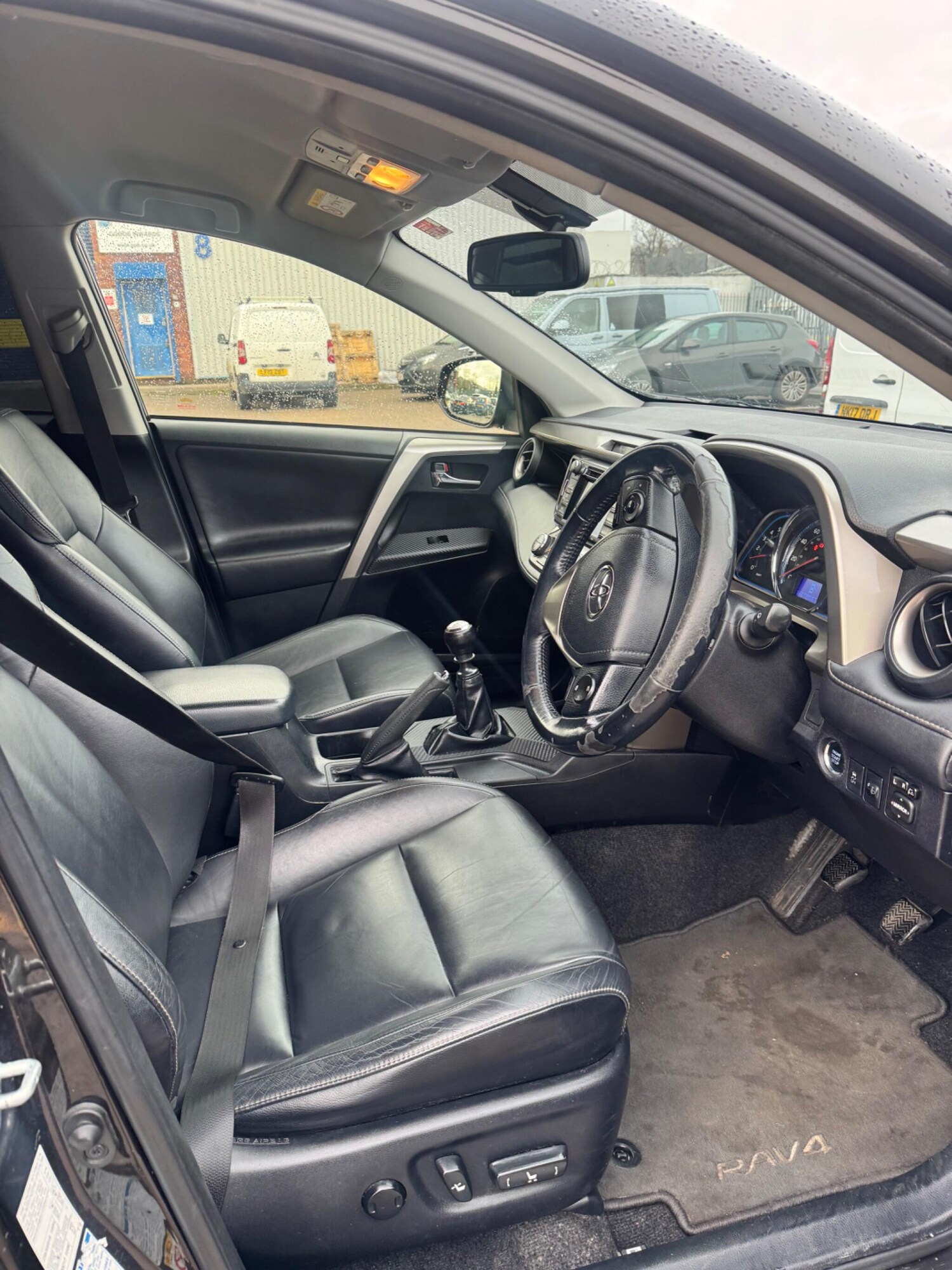 Used Toyota RAV4 2015 for sale - 77575030: Photo 20