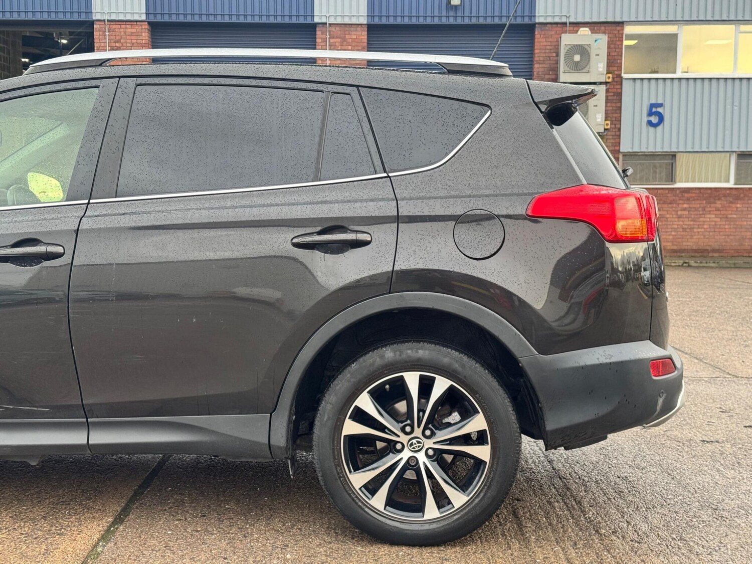 Used Toyota RAV4 2015 for sale - 77575030: Photo 36