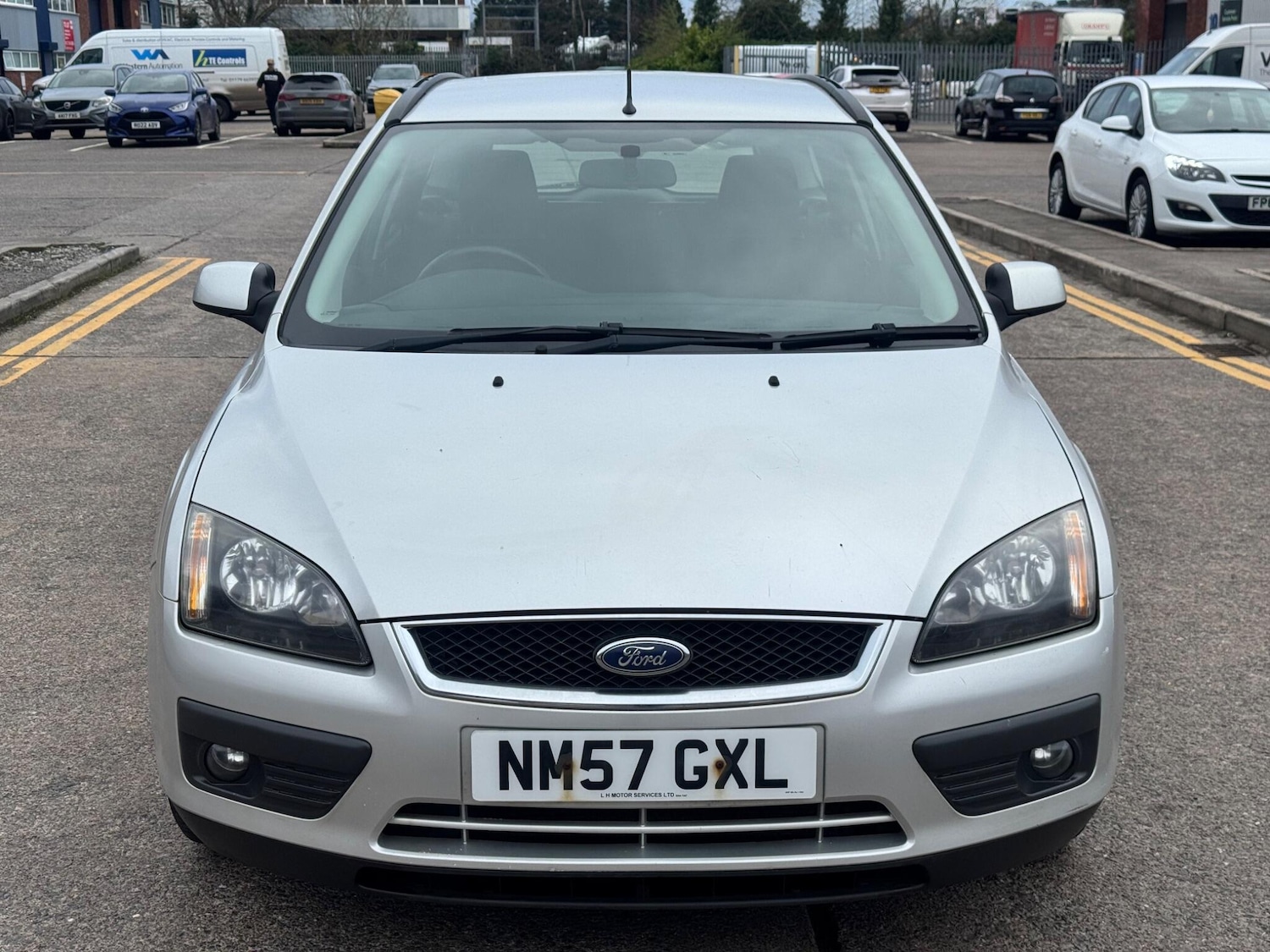 Used Ford Focus for sale - 77925510: Photo 2