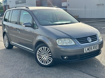 Used Volkswagen Touran 2005 for sale - 78695105: Photo
