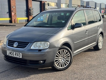 Used Volkswagen Touran 2005 for sale - 78695105: Photo