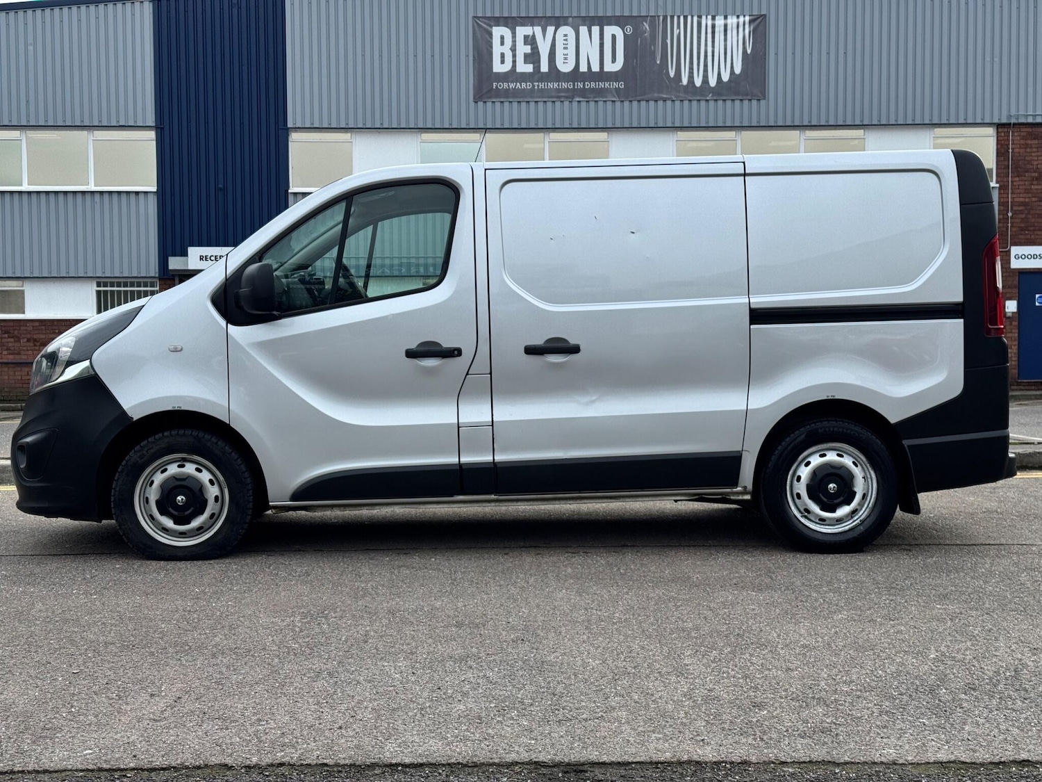 Used Vauxhall Vivaro 2017 for sale - 77512297: Photo 9