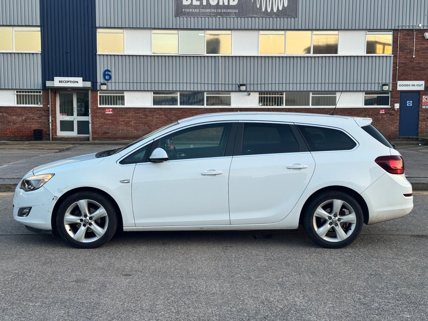 Used Vauxhall Astra 2012 for sale - 77783242: Photo 11