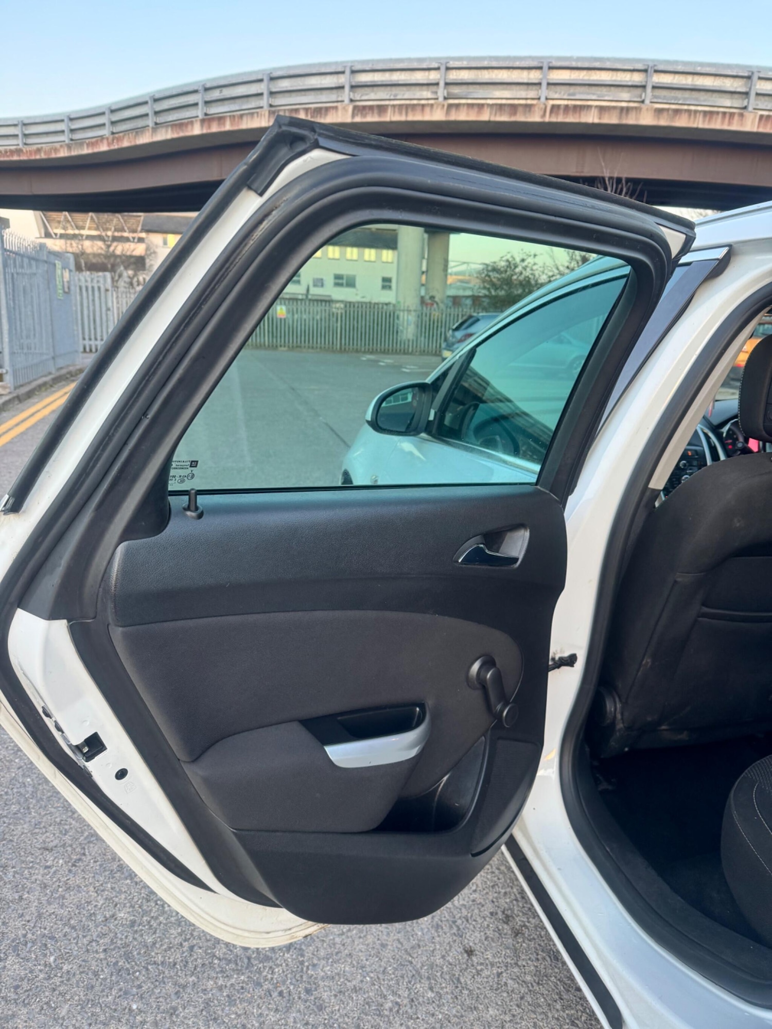 Used Vauxhall Astra 2012 for sale - 77783242: Photo 31