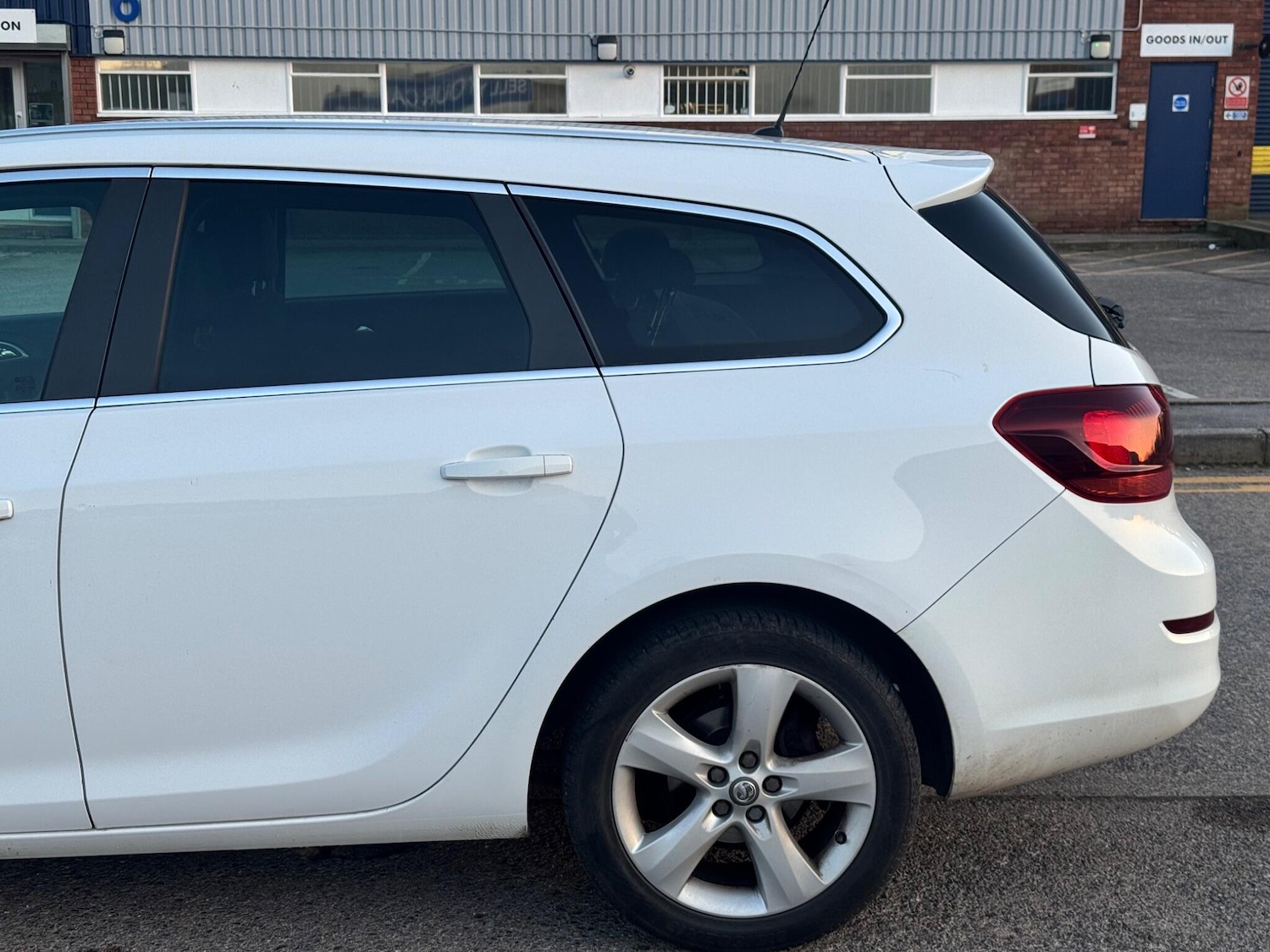 Used Vauxhall Astra 2012 for sale - 77783242: Photo 37