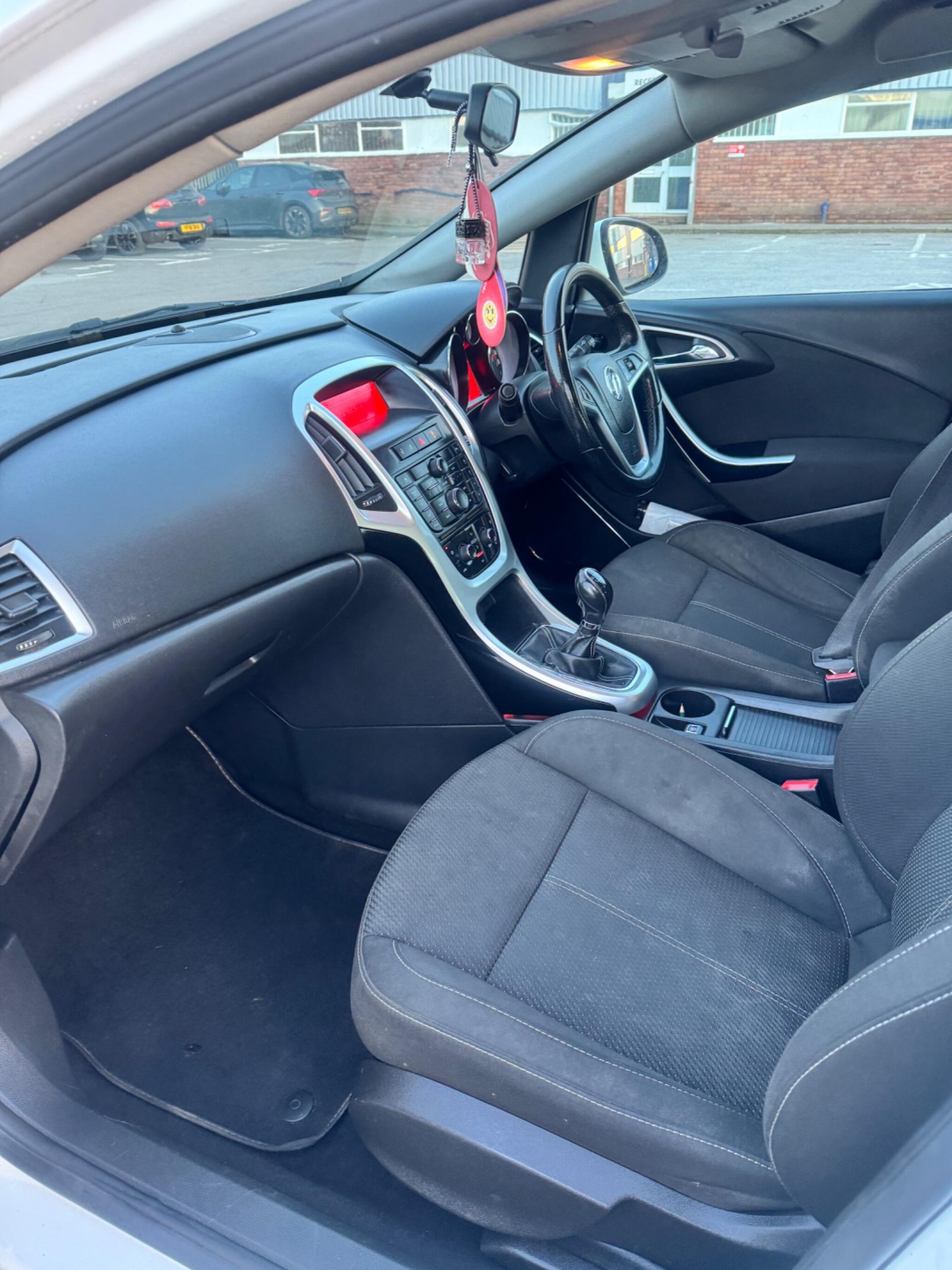 Used Vauxhall Astra 2012 for sale - 77783242: Photo 44