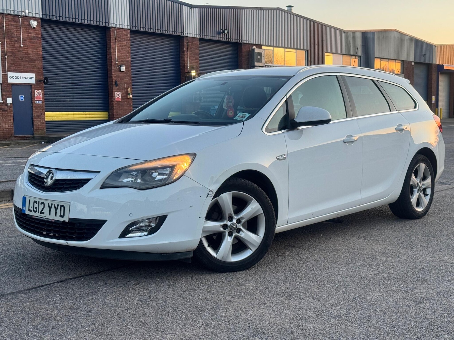 Used Vauxhall Astra 2012 for sale - 77783242: Photo 7