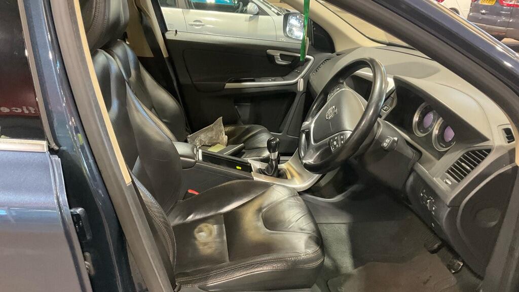 Used Volvo XC60 2011 for sale - 78048053: Photo 9