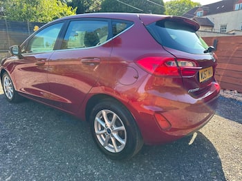 Used Ford Fiesta 2017 for sale - 79373735: Photo