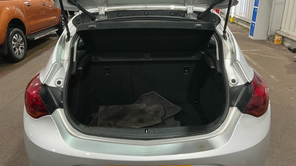 Used Vauxhall Astra 2014 for sale - 77512282: Photo 7