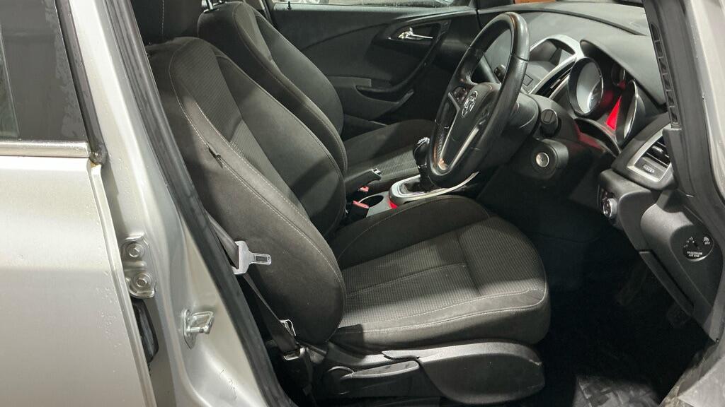 Used Vauxhall Astra 2014 for sale - 77512282: Photo 9