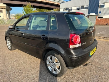 Used Volkswagen Polo 2008 for sale - 79373493: Photo