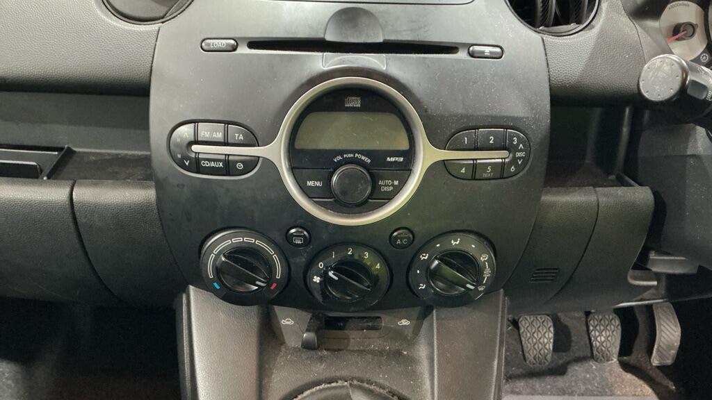 Used Mazda Mazda2 2008 for sale - 77940118: Photo 11