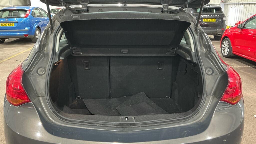 Used Vauxhall Astra for sale - 77723940: Photo 7