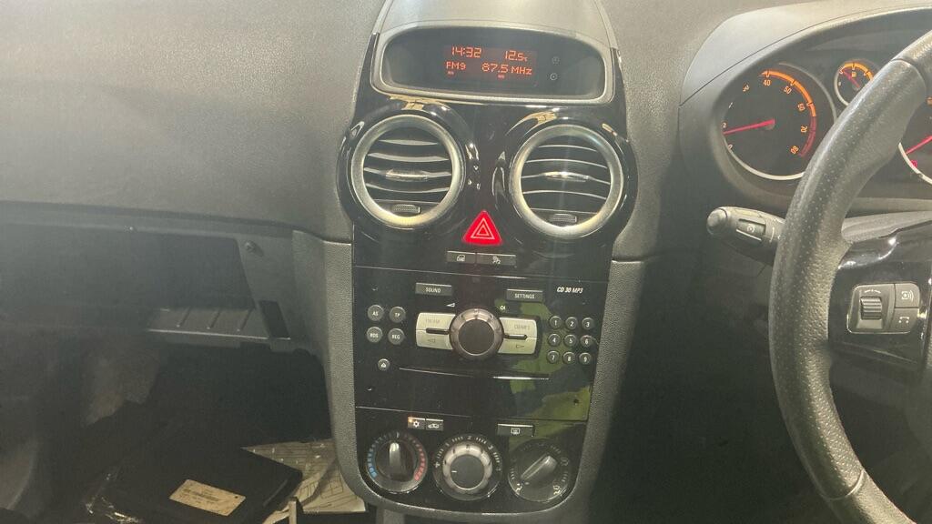 Used Vauxhall Corsa 2011 for sale - 78048057: Photo 11