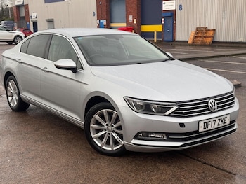 Used Volkswagen Passat 2017 for sale - 77512269: Photo
