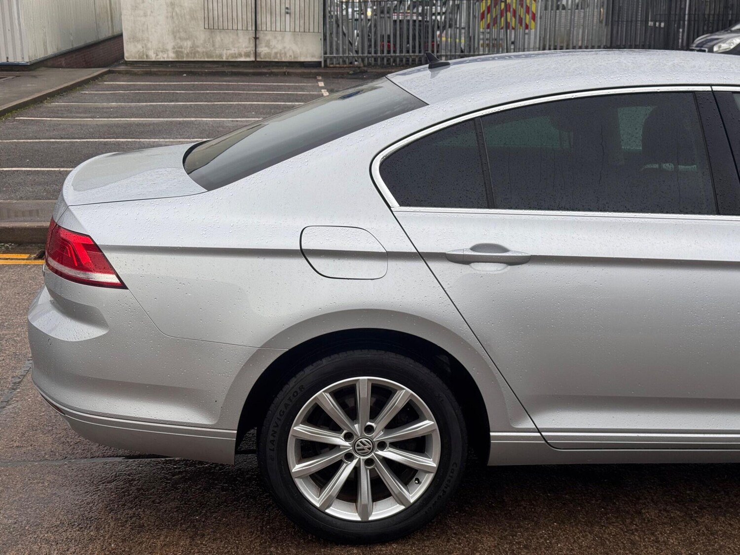 Used Volkswagen Passat 2017 for sale - 77512269: Photo 30