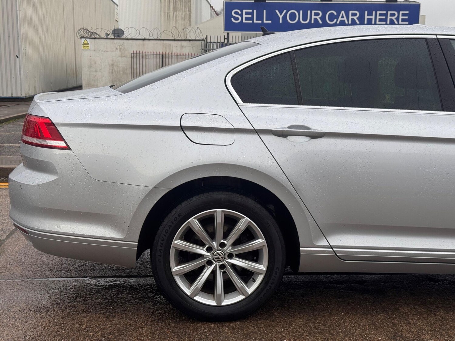 Used Volkswagen Passat 2017 for sale - 77512269: Photo 31