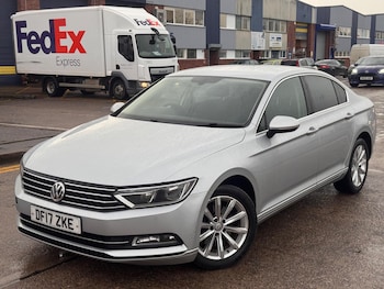 Used Volkswagen Passat 2017 for sale - 77512269: Photo