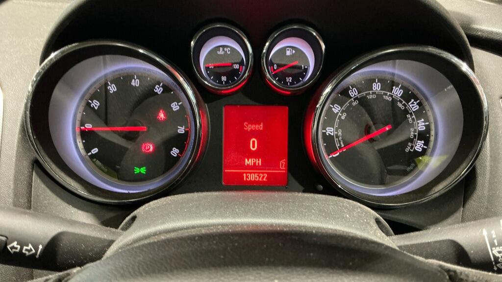 Used Vauxhall Astra 2010 for sale - 78047310: Photo 10