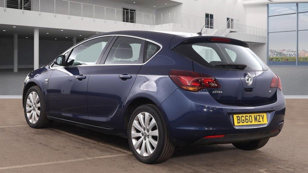 Used Vauxhall Astra 2010 for sale - 78047310: Photo 3