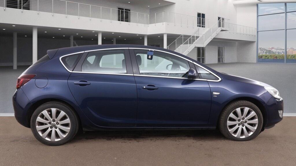 Used Vauxhall Astra 2010 for sale - 78047310: Photo 5