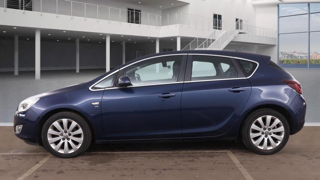 Used Vauxhall Astra 2010 for sale - 78047310: Photo 6