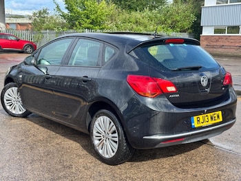 Used Vauxhall Astra 2013 for sale - 78404355: Photo