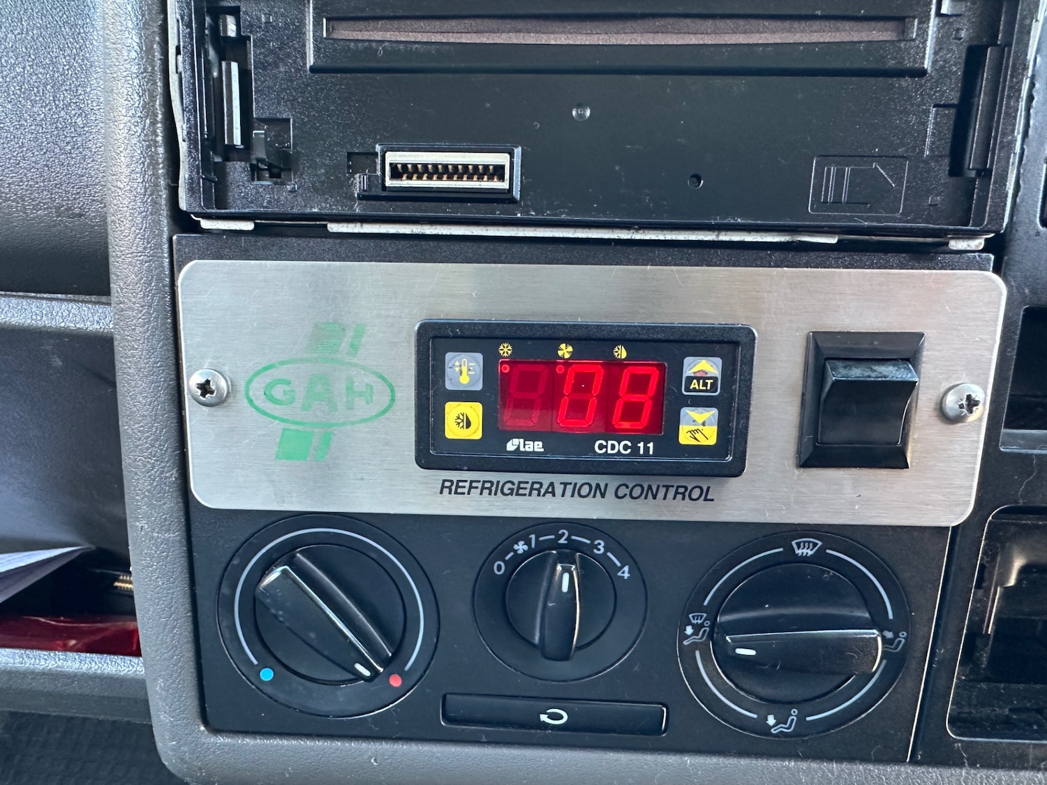 Used Volkswagen Transporter 2002 for sale - 77065619: Photo 25