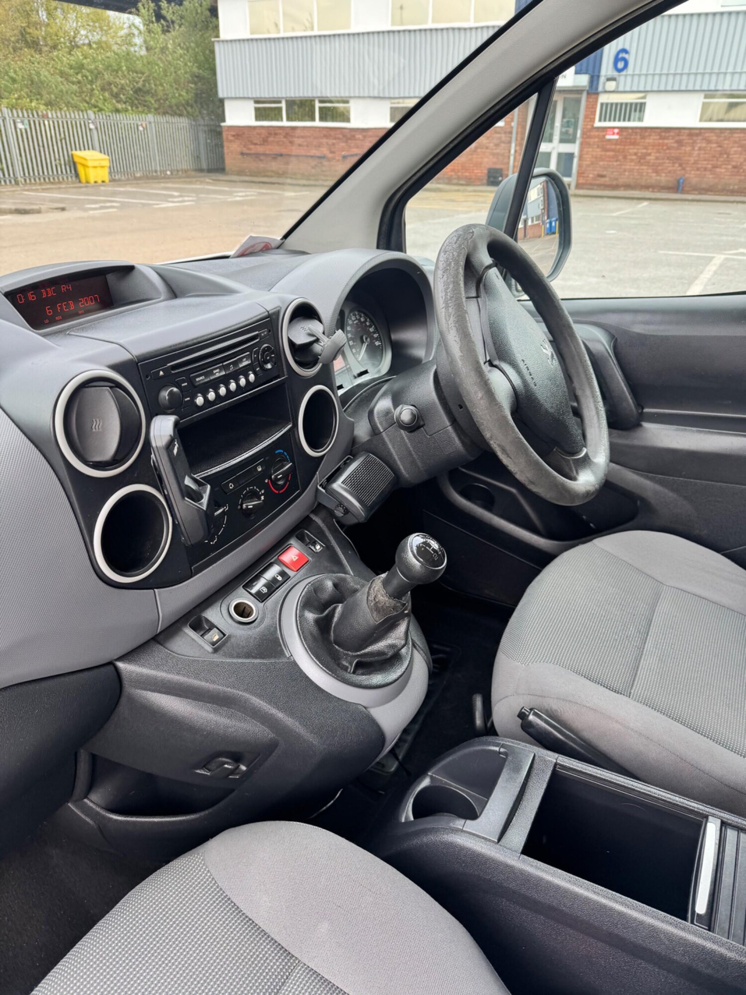 Used Peugeot Partner 2011 for sale - 78204060: Photo 27